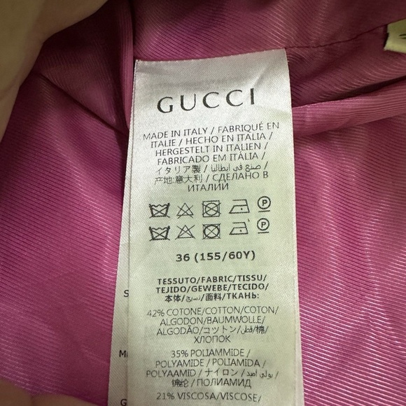 Authentic beautiful Gucci pink tweed belted jacket in very good condition - Picture 16 of 16